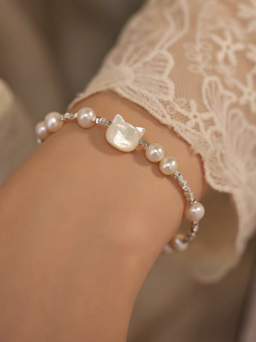 Best-Seller Alert! You’ll Regret Not Buying This! Unique Niche Style · Adorable Cat & Natural Pearl Bracelet - Elevate Your Elegance with Details that Reflect Your Taste!