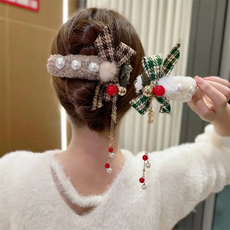 Autumn/Winter Christmas Plush Beaded Duckbill Clip – Elegant Hair Accessory