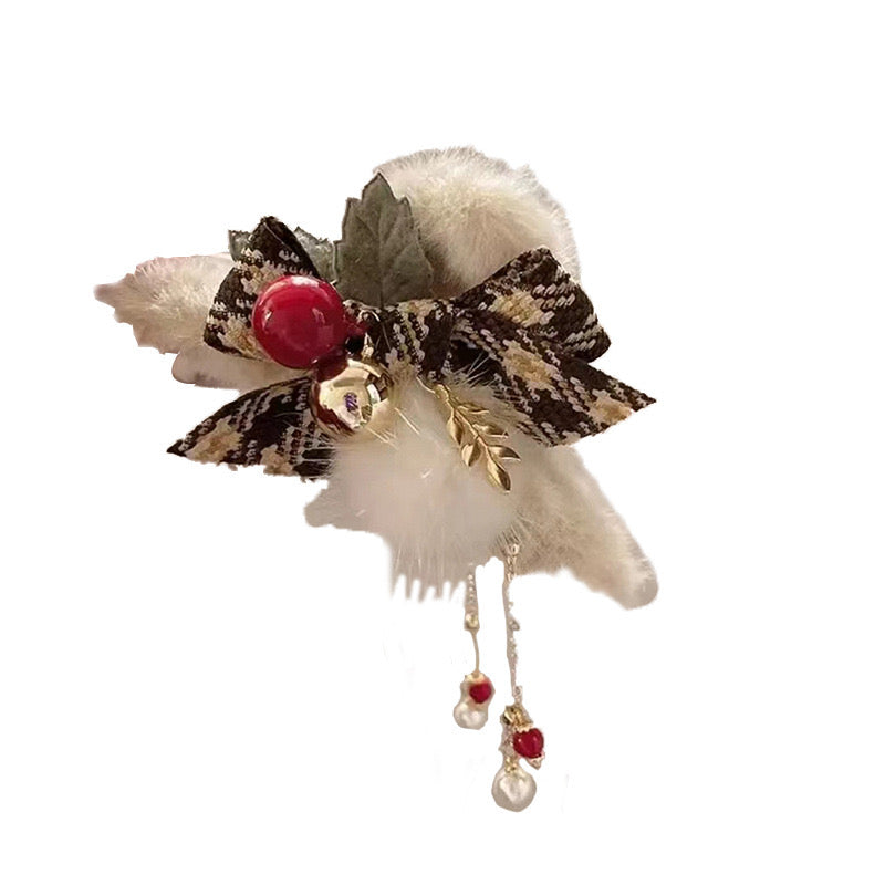 Autumn/Winter Christmas Plush Beaded Duckbill Clip – Elegant Hair Accessory